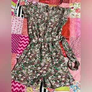 SHEIN Floral Print Casual Shorts Romper size M EUC used once